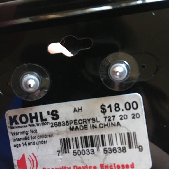 NWT rhinestone earrings - Picture 4 of 4